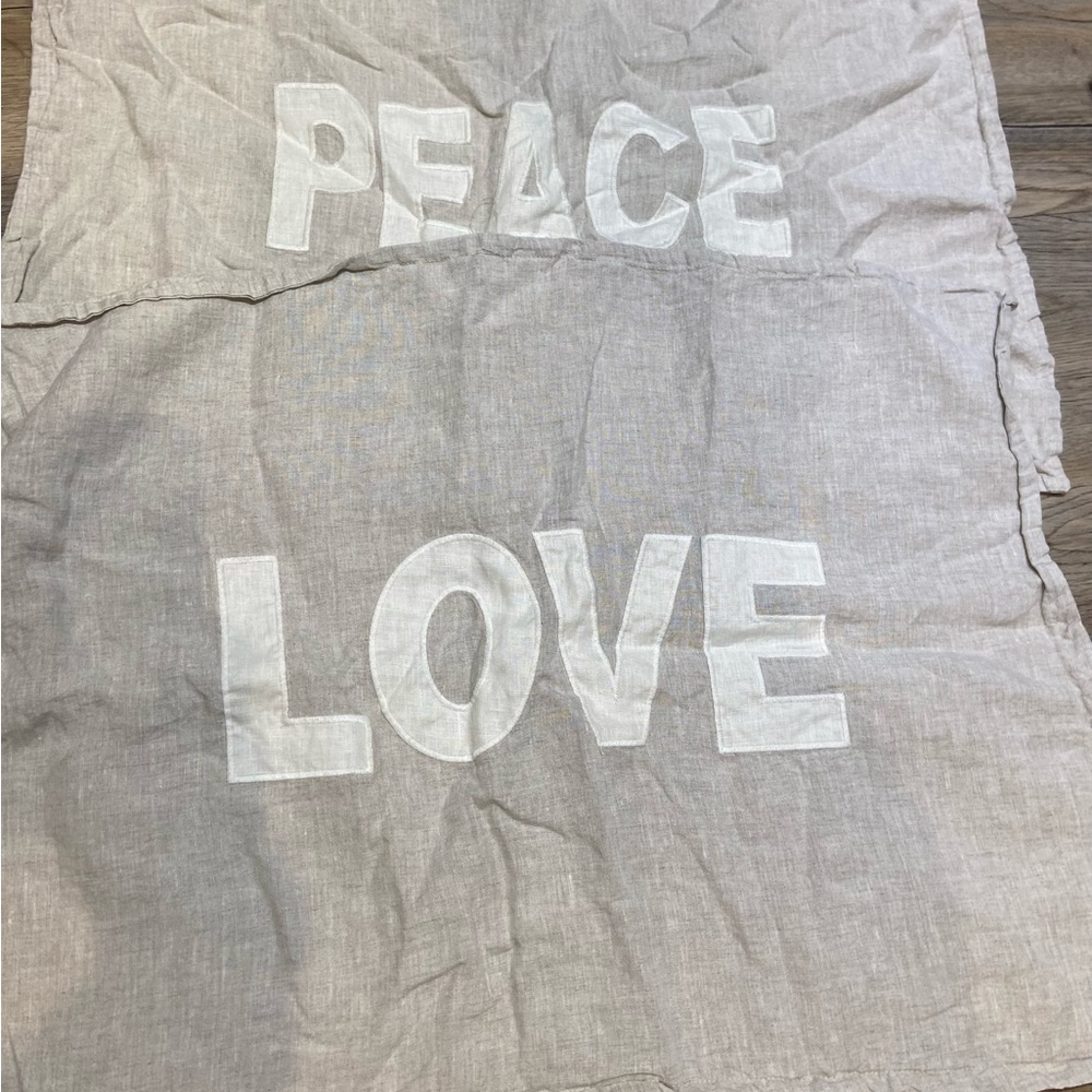 Jillian Harris X Pom Pom linen pillowcases